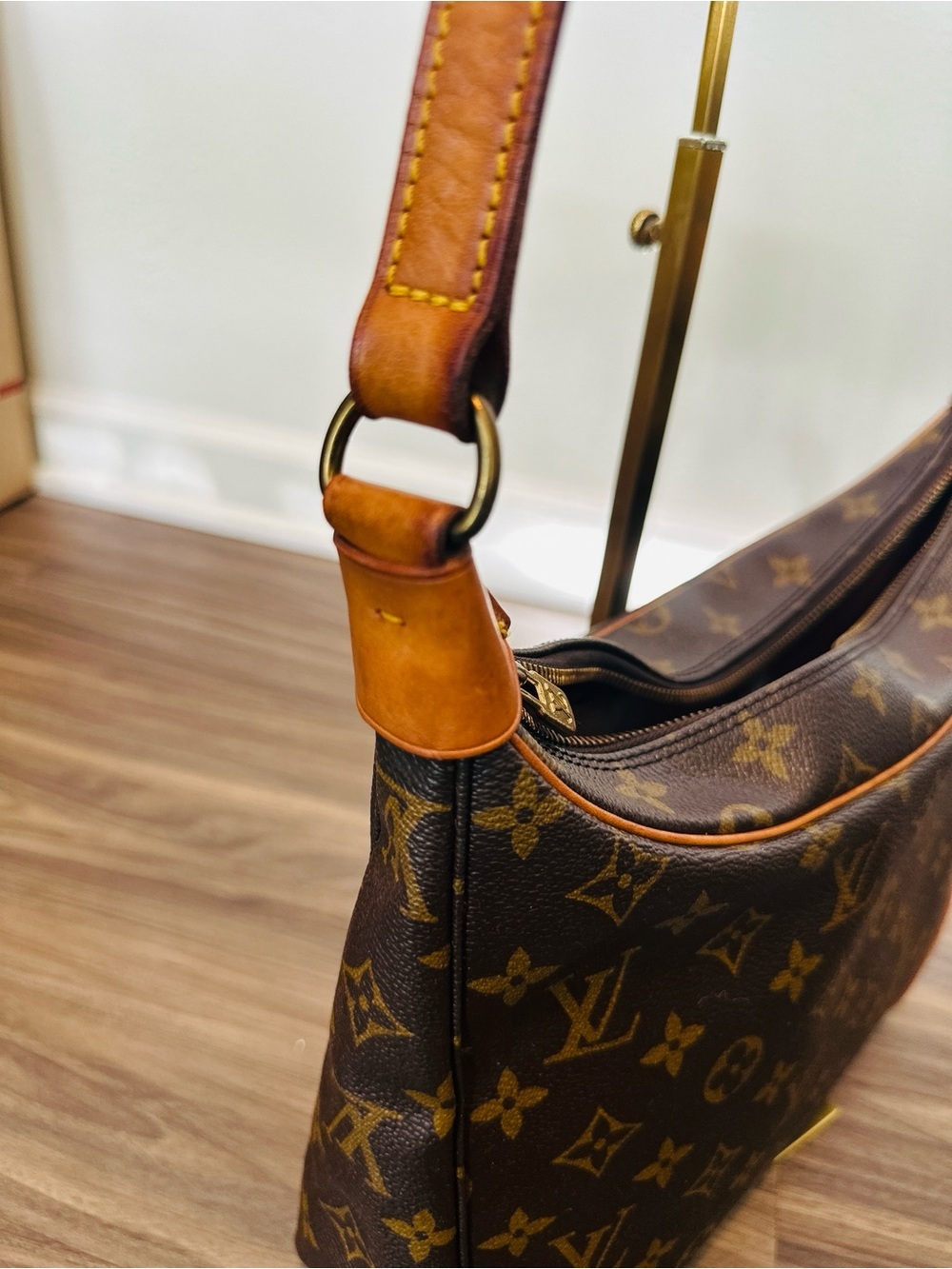 LOUIS VUITTON LV Monogram Bolougne Shoulder bag with dust bag and COA - Picture 9 of 17
